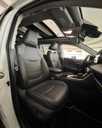 Toyota RAV4 cena 209900 przebieg: 10, rok produkcji 2023 z Gołdap małe 352